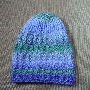 New Woman's Hand knit slouch Hat/Beanie